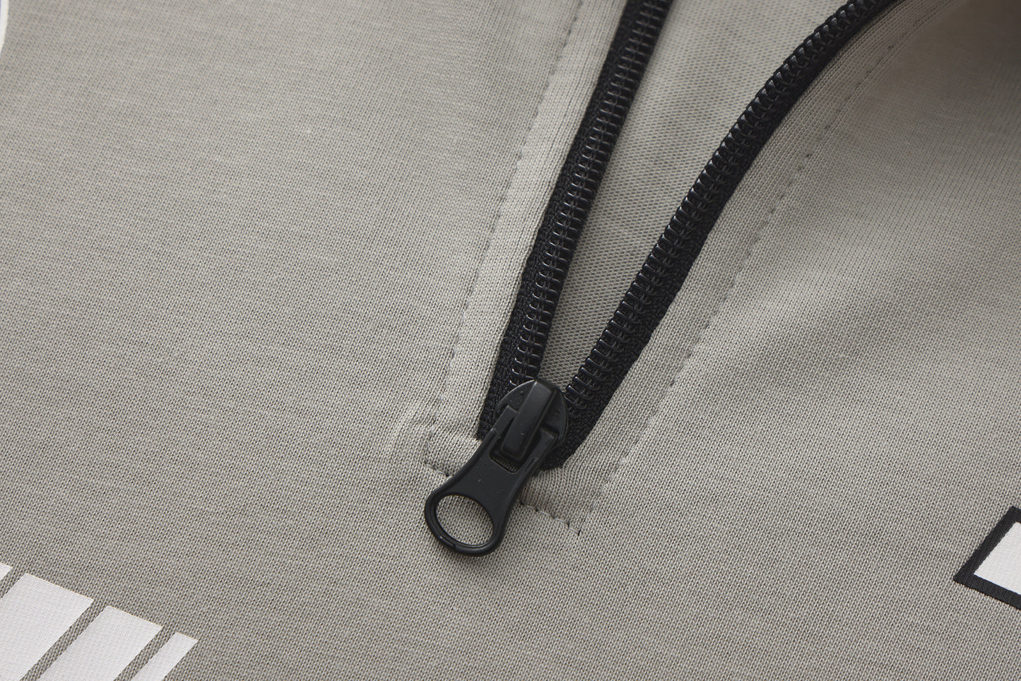 Jeff Hamilton x DPLS JHDP26SPO006-GREY